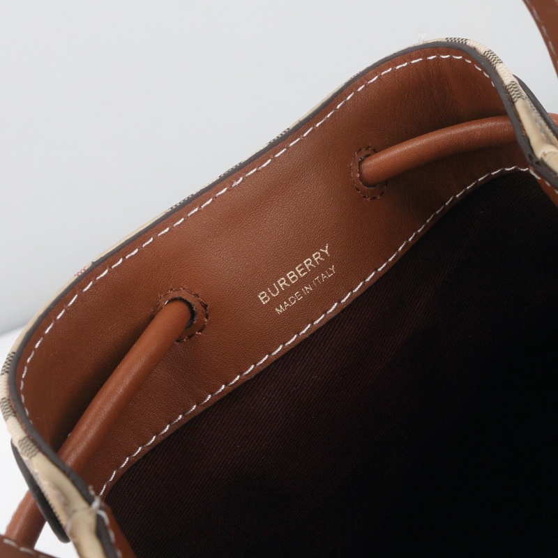 Bv*b*rry bucket bags